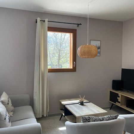 Appartement Au Centre De St Martin De Belleville Сен-Мартен-де-Бельвиль Экстерьер фото